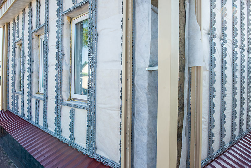 Система крепления фасадов “Альта-Профиль” – пластиковая обрешетка